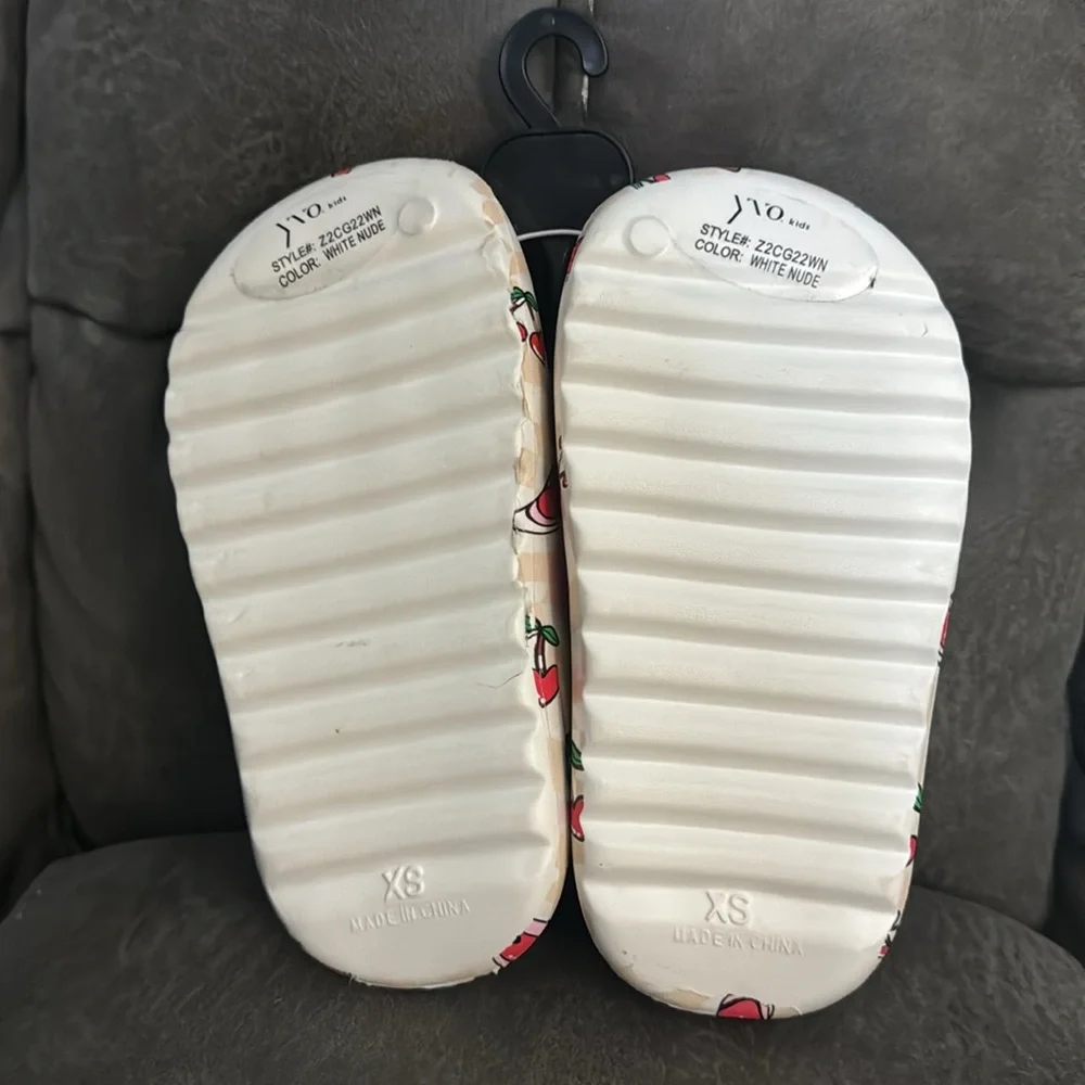Yvo Kids Shoes